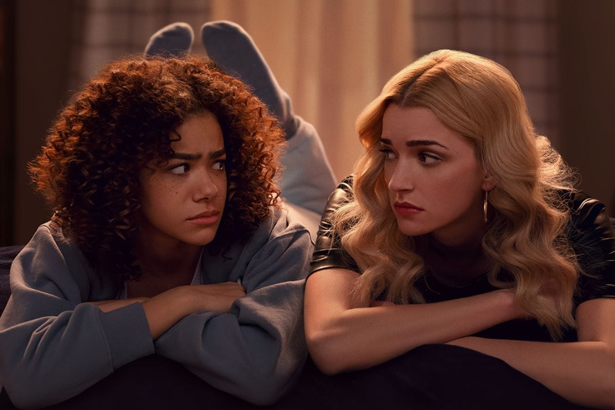 6 Wholesome Shows Like Gilmore Girls 8 Shows Like Ginny And Georgia Netflix