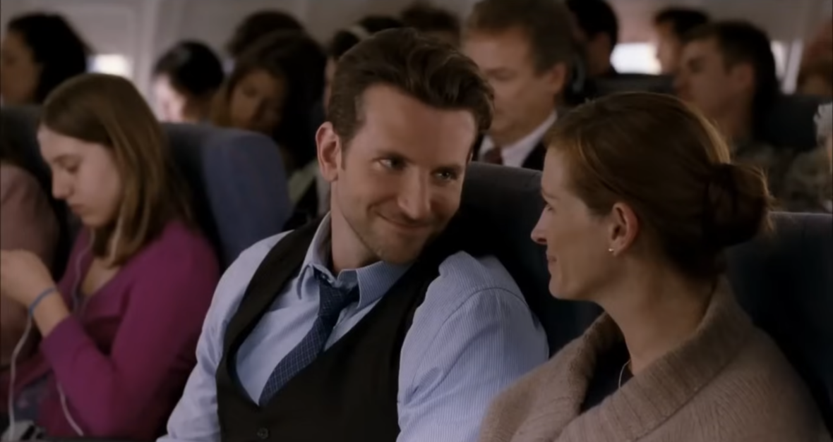 Bradley Cooper And Julia Roberts In The Romantic Comedy, Valentines Day. 
